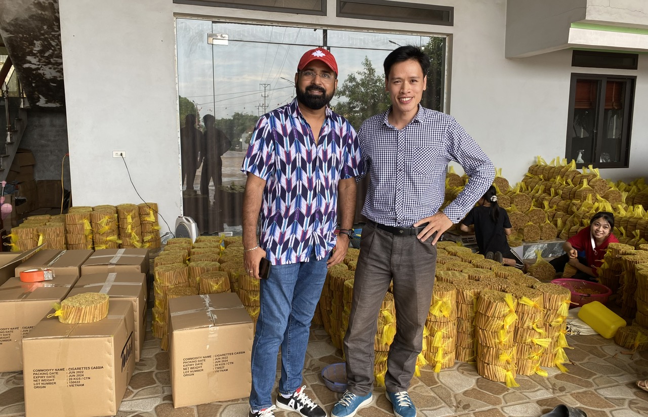 A customer from the US visited Doispice's cinnamon warehouse